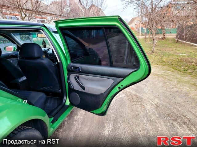 Зеленый Фольксваген Гольф, объемом двигателя 1.4 л и пробегом 237 тыс. км за 4199 $, фото 6 на Automoto.ua