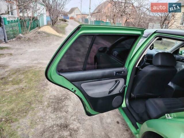 Зеленый Фольксваген Гольф, объемом двигателя 1.39 л и пробегом 237 тыс. км за 3970 $, фото 10 на Automoto.ua