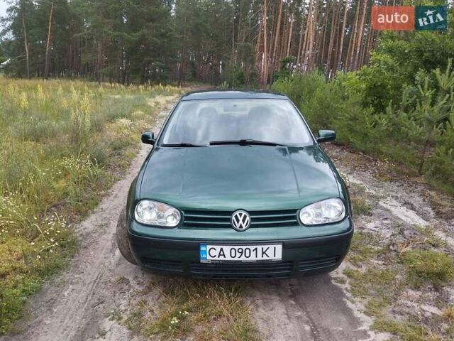 Зеленый Фольксваген Гольф, объемом двигателя 1.4 л и пробегом 326 тыс. км за 3800 $, фото 5 на Automoto.ua