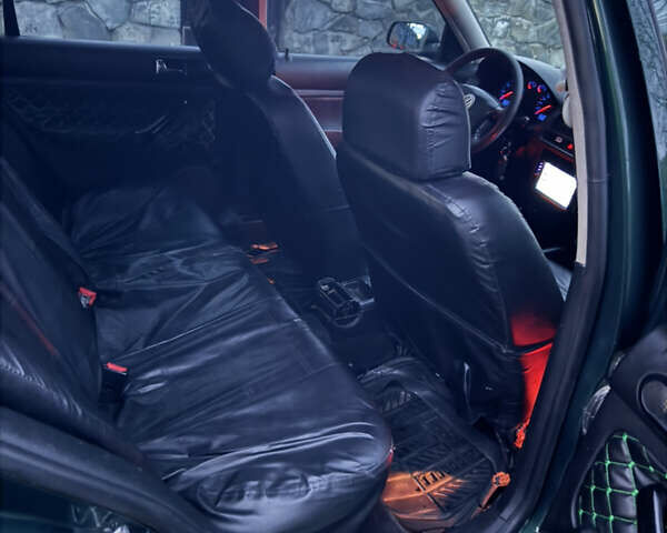 Зеленый Фольксваген Гольф, объемом двигателя 1.4 л и пробегом 366 тыс. км за 2850 $, фото 28 на Automoto.ua