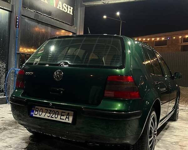 Зеленый Фольксваген Гольф, объемом двигателя 1.39 л и пробегом 186 тыс. км за 3250 $, фото 5 на Automoto.ua