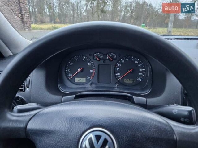 Зеленый Фольксваген Гольф, объемом двигателя 1.39 л и пробегом 267 тыс. км за 2950 $, фото 15 на Automoto.ua