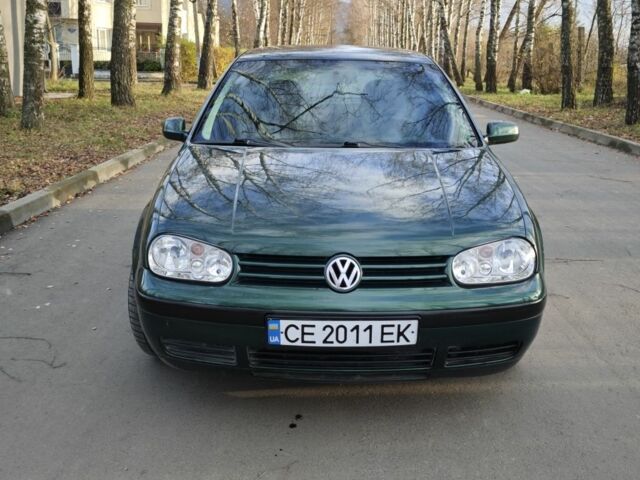 Зеленый Фольксваген Гольф, объемом двигателя 1.6 л и пробегом 255 тыс. км за 3800 $, фото 2 на Automoto.ua