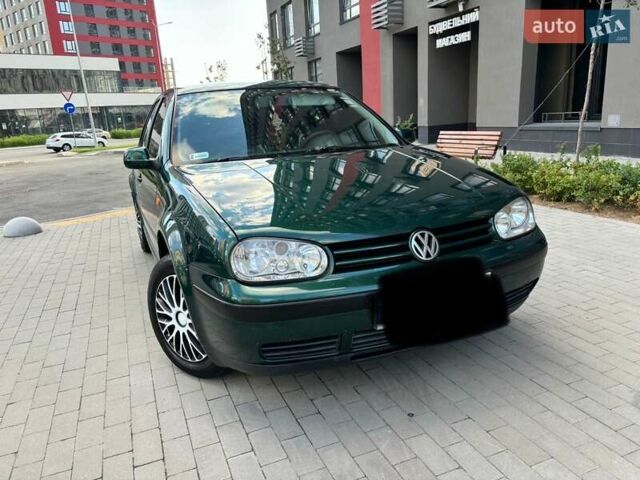 Зеленый Фольксваген Гольф, объемом двигателя 1.6 л и пробегом 226 тыс. км за 3600 $, фото 8 на Automoto.ua