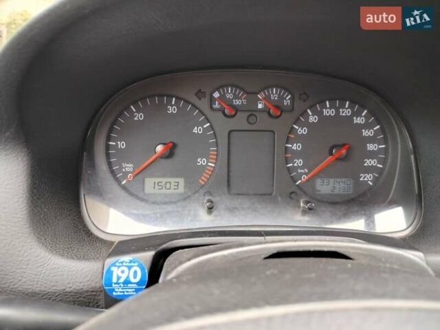 Зеленый Фольксваген Гольф, объемом двигателя 1.9 л и пробегом 331 тыс. км за 3000 $, фото 2 на Automoto.ua