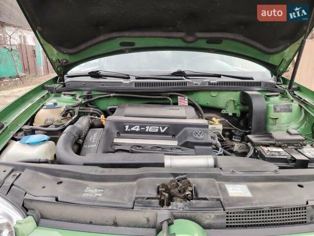 Зеленый Фольксваген Гольф, объемом двигателя 1.39 л и пробегом 237 тыс. км за 3970 $, фото 21 на Automoto.ua