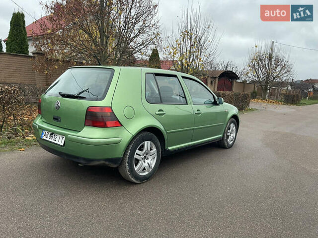 Зеленый Фольксваген Гольф, объемом двигателя 1.6 л и пробегом 210 тыс. км за 4200 $, фото 2 на Automoto.ua