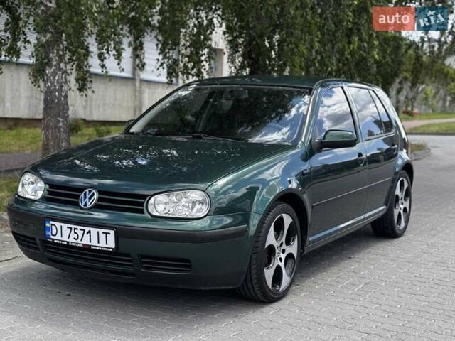 Зеленый Фольксваген Гольф, объемом двигателя 1.6 л и пробегом 141 тыс. км за 4800 $, фото 3 на Automoto.ua