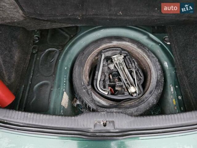 Зеленый Фольксваген Гольф, объемом двигателя 1.39 л и пробегом 267 тыс. км за 2950 $, фото 6 на Automoto.ua