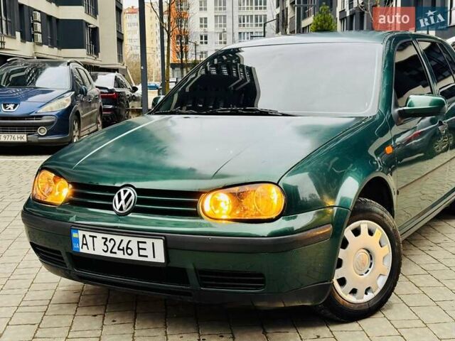 Зеленый Фольксваген Гольф, объемом двигателя 1.6 л и пробегом 285 тыс. км за 2999 $, фото 2 на Automoto.ua