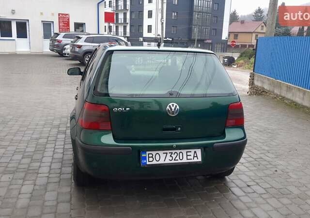 Зеленый Фольксваген Гольф, объемом двигателя 1.39 л и пробегом 180 тыс. км за 2800 $, фото 8 на Automoto.ua