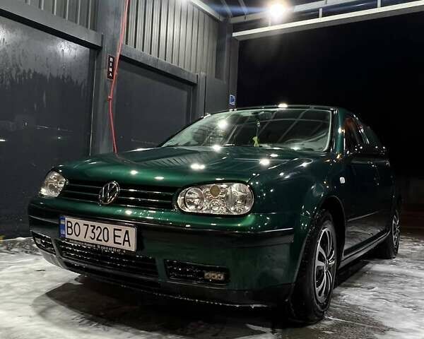 Зеленый Фольксваген Гольф, объемом двигателя 1.39 л и пробегом 186 тыс. км за 3250 $, фото 1 на Automoto.ua