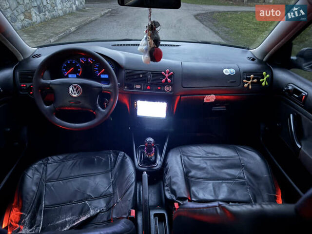 Зеленый Фольксваген Гольф, объемом двигателя 1.4 л и пробегом 366 тыс. км за 2850 $, фото 30 на Automoto.ua