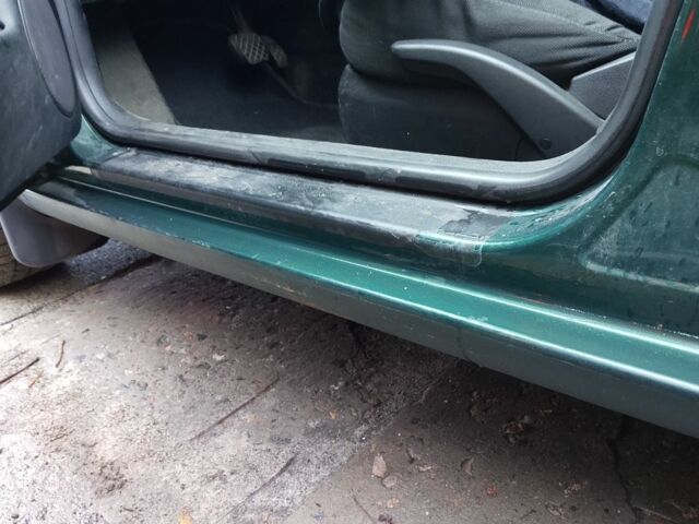 Зеленый Фольксваген Гольф, объемом двигателя 1.6 л и пробегом 345 тыс. км за 2200 $, фото 11 на Automoto.ua