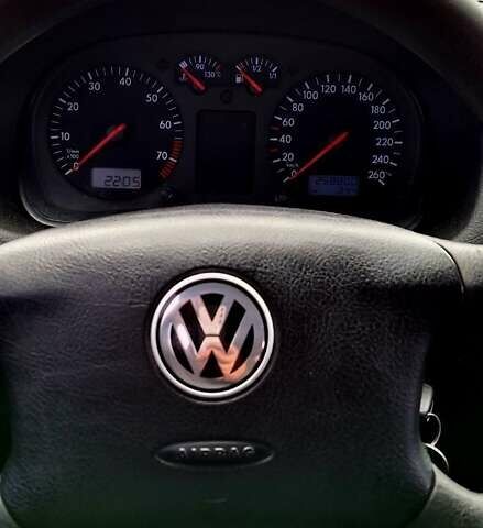 Зелений Фольксваген Гольф, об'ємом двигуна 1.6 л та пробігом 260 тис. км за 4400 $, фото 1 на Automoto.ua