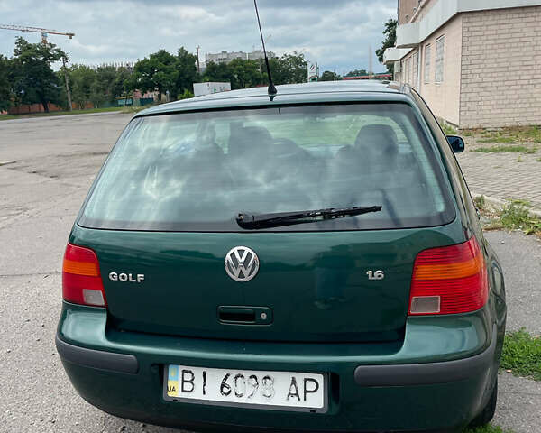 Зеленый Фольксваген Гольф, объемом двигателя 1.6 л и пробегом 230 тыс. км за 3500 $, фото 3 на Automoto.ua
