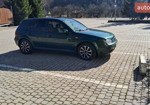 Зеленый Фольксваген Гольф, объемом двигателя 1.39 л и пробегом 227 тыс. км за 3500 $, фото 11 на Automoto.ua