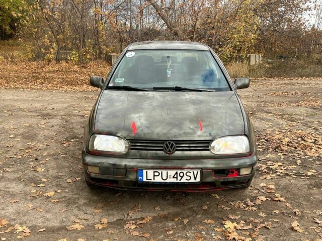 Зеленый Фольксваген Гольф, объемом двигателя 1.6 л и пробегом 120 тыс. км за 720 $, фото 5 на Automoto.ua