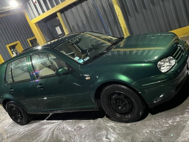 Зеленый Фольксваген Гольф, объемом двигателя 2 л и пробегом 349 тыс. км за 1999 $, фото 2 на Automoto.ua