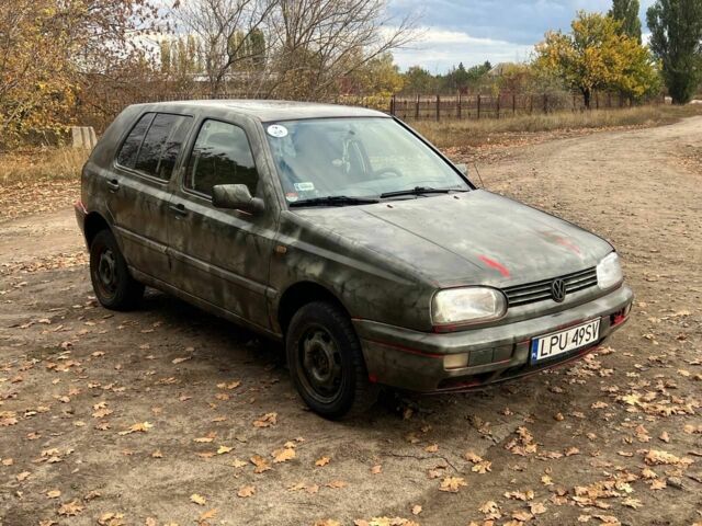 Зеленый Фольксваген Гольф, объемом двигателя 1.6 л и пробегом 120 тыс. км за 720 $, фото 2 на Automoto.ua