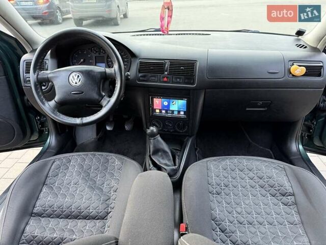 Фольксваген Гольф 1999 в Хмельницком на Automoto.ua Зеленый Фольксваген Гольф, объемом двигателя 1.39 л и пробегом 230 тыс. км за 3500 $, фото 26 на Automoto.ua