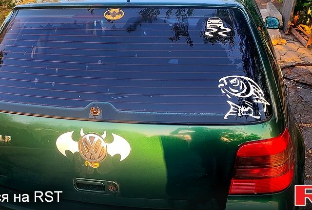 Зелений Фольксваген Гольф, об'ємом двигуна 1.4 л та пробігом 120 тис. км за 1145 $, фото 1 на Automoto.ua