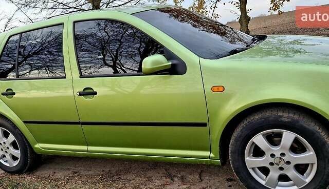 Зелений Фольксваген Гольф, об'ємом двигуна 1.6 л та пробігом 260 тис. км за 4400 $, фото 9 на Automoto.ua