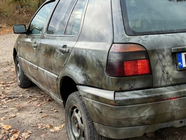 Зеленый Фольксваген Гольф, объемом двигателя 1.6 л и пробегом 120 тыс. км за 720 $, фото 4 на Automoto.ua