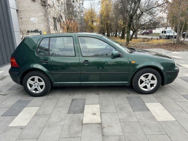 Зеленый Фольксваген Гольф, объемом двигателя 1.4 л и пробегом 217 тыс. км за 3200 $, фото 3 на Automoto.ua