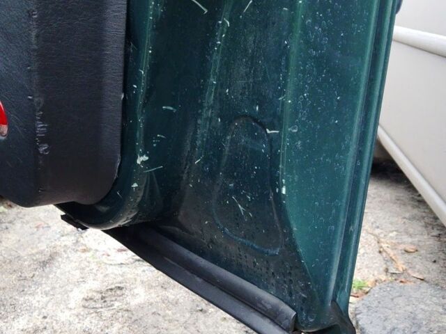 Зеленый Фольксваген Гольф, объемом двигателя 1.6 л и пробегом 345 тыс. км за 2200 $, фото 20 на Automoto.ua