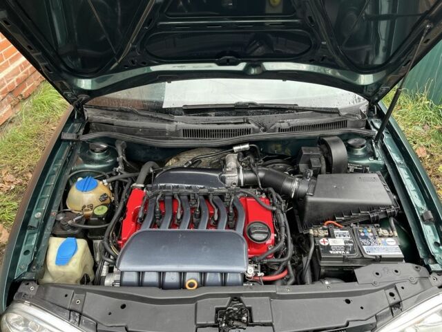 Зеленый Фольксваген Гольф, объемом двигателя 1.8 л и пробегом 257 тыс. км за 3924 $, фото 9 на Automoto.ua