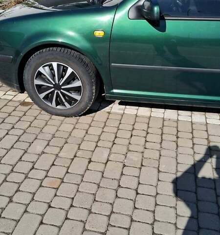 Зеленый Фольксваген Гольф, объемом двигателя 1.39 л и пробегом 227 тыс. км за 3500 $, фото 14 на Automoto.ua