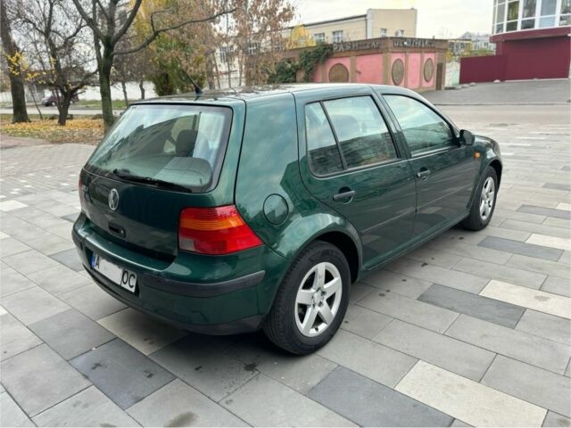 Зеленый Фольксваген Гольф, объемом двигателя 1.4 л и пробегом 217 тыс. км за 3200 $, фото 6 на Automoto.ua