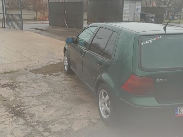 Зеленый Фольксваген Гольф, объемом двигателя 0 л и пробегом 378 тыс. км за 2450 $, фото 4 на Automoto.ua