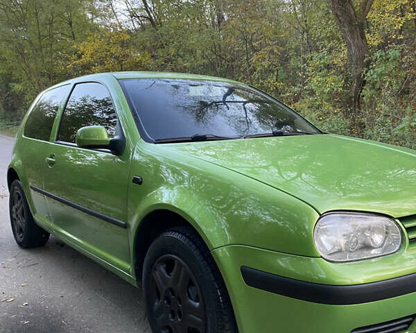 Зелений Фольксваген Гольф, об'ємом двигуна 1.6 л та пробігом 332 тис. км за 3999 $, фото 4 на Automoto.ua