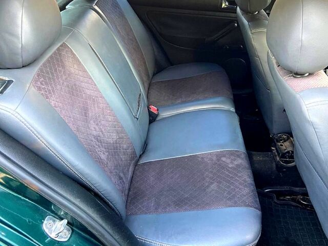 Зеленый Фольксваген Гольф, объемом двигателя 1.4 л и пробегом 0 тыс. км за 2700 $, фото 2 на Automoto.ua