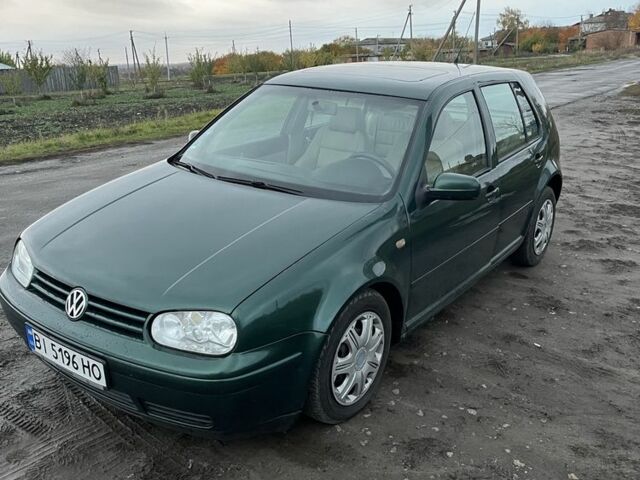 Зеленый Фольксваген Гольф, объемом двигателя 1.8 л и пробегом 257 тыс. км за 3924 $, фото 2 на Automoto.ua