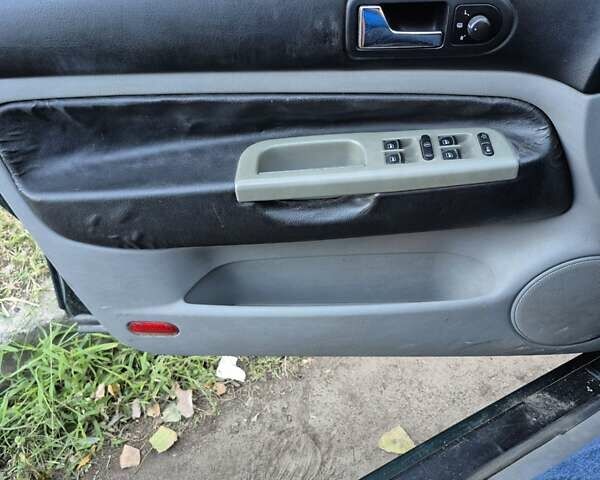 Фольксваген Гольф 1999 у Києві на Automoto.ua Зелений Фольксваген Гольф, об'ємом двигуна 1.4 л та пробігом 420 тис. км за 3400 $, фото 17 на Automoto.ua