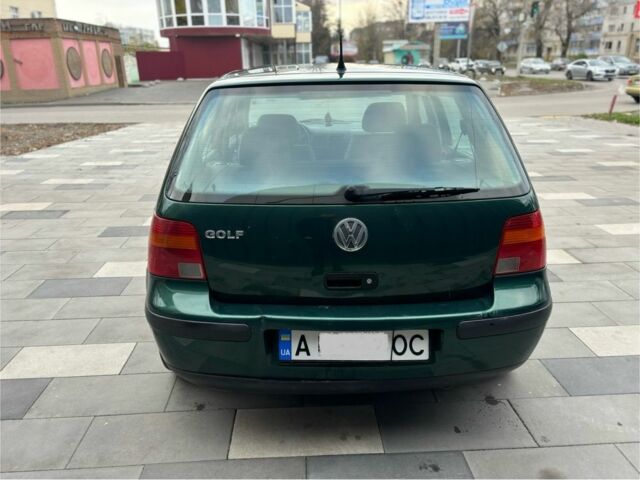 Зеленый Фольксваген Гольф, объемом двигателя 1.4 л и пробегом 217 тыс. км за 3200 $, фото 5 на Automoto.ua