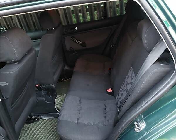 Фольксваген Гольф 1999 в Герце на Automoto.ua Зеленый Фольксваген Гольф, объемом двигателя 1.9 л и пробегом 426 тыс. км за 4200 $, фото 3 на Automoto.ua