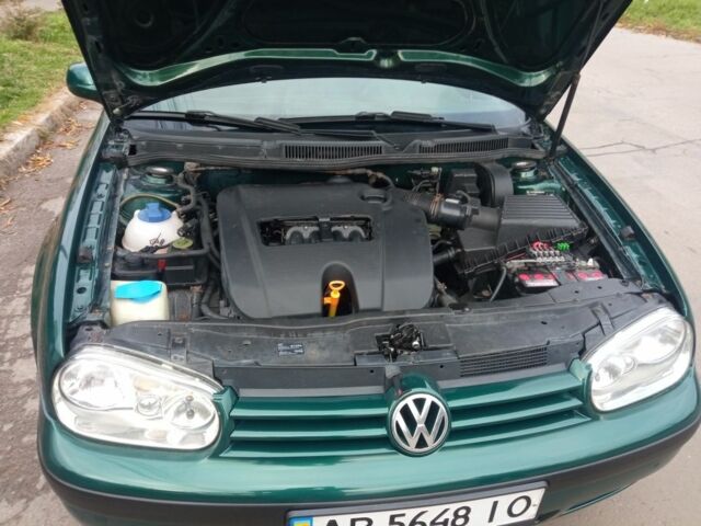 Зелений Фольксваген Гольф, об'ємом двигуна 1.6 л та пробігом 400 тис. км за 3450 $, фото 12 на Automoto.ua