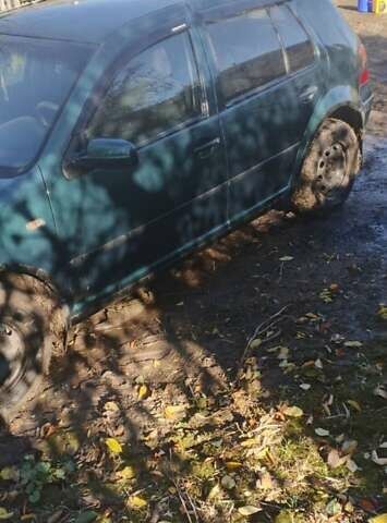 Зеленый Фольксваген Гольф, объемом двигателя 1.6 л и пробегом 400 тыс. км за 3200 $, фото 3 на Automoto.ua