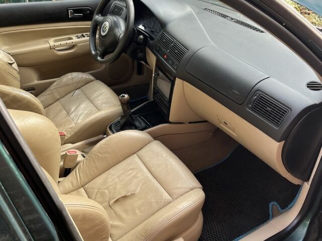 Зеленый Фольксваген Гольф, объемом двигателя 1.8 л и пробегом 257 тыс. км за 3924 $, фото 5 на Automoto.ua