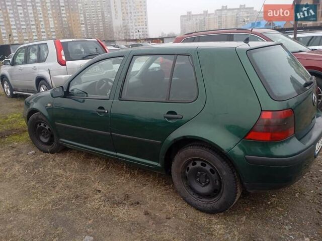 Зеленый Фольксваген Гольф, объемом двигателя 1.9 л и пробегом 318 тыс. км за 1970 $, фото 4 на Automoto.ua