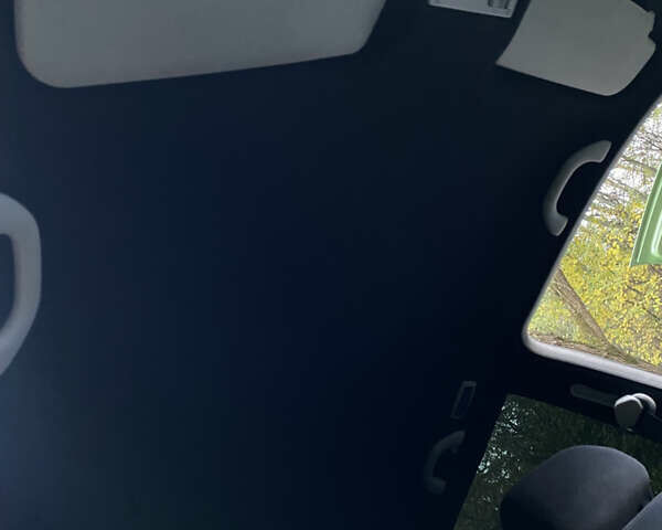 Зелений Фольксваген Гольф, об'ємом двигуна 1.6 л та пробігом 332 тис. км за 3999 $, фото 13 на Automoto.ua