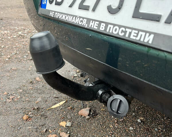 Зеленый Фольксваген Гольф, объемом двигателя 1.6 л и пробегом 292 тыс. км за 3900 $, фото 3 на Automoto.ua