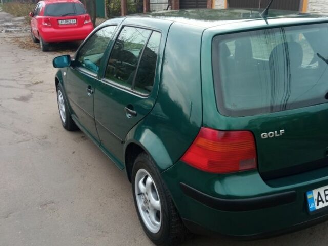 Зелений Фольксваген Гольф, об'ємом двигуна 1.6 л та пробігом 400 тис. км за 3450 $, фото 9 на Automoto.ua