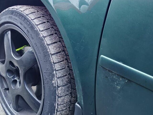 Зеленый Фольксваген Гольф, объемом двигателя 1.6 л и пробегом 345 тыс. км за 2200 $, фото 12 на Automoto.ua