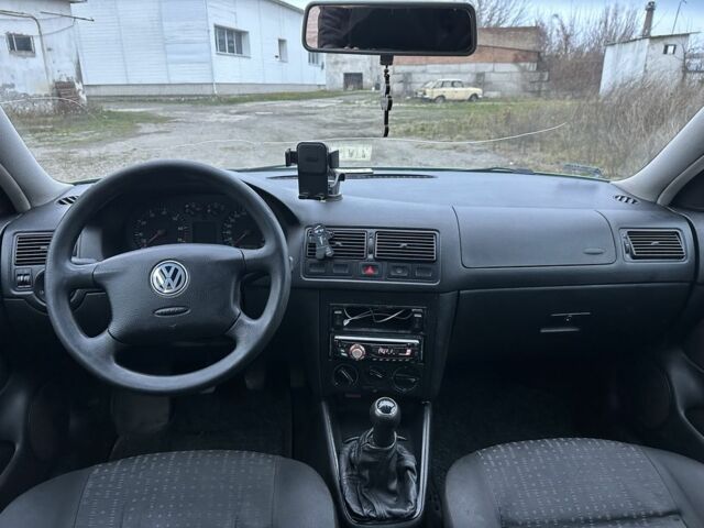 Зелений Фольксваген Гольф, об'ємом двигуна 1.6 л та пробігом 250 тис. км за 2900 $, фото 4 на Automoto.ua