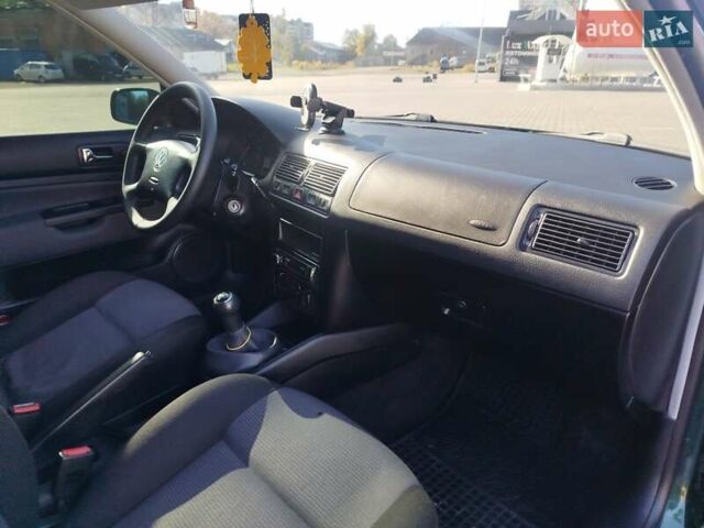 Фольксваген Гольф 2000 в Коломые на Automoto.ua Зеленый Фольксваген Гольф, объемом двигателя 1.6 л и пробегом 307 тыс. км за 4200 $, фото 26 на Automoto.ua